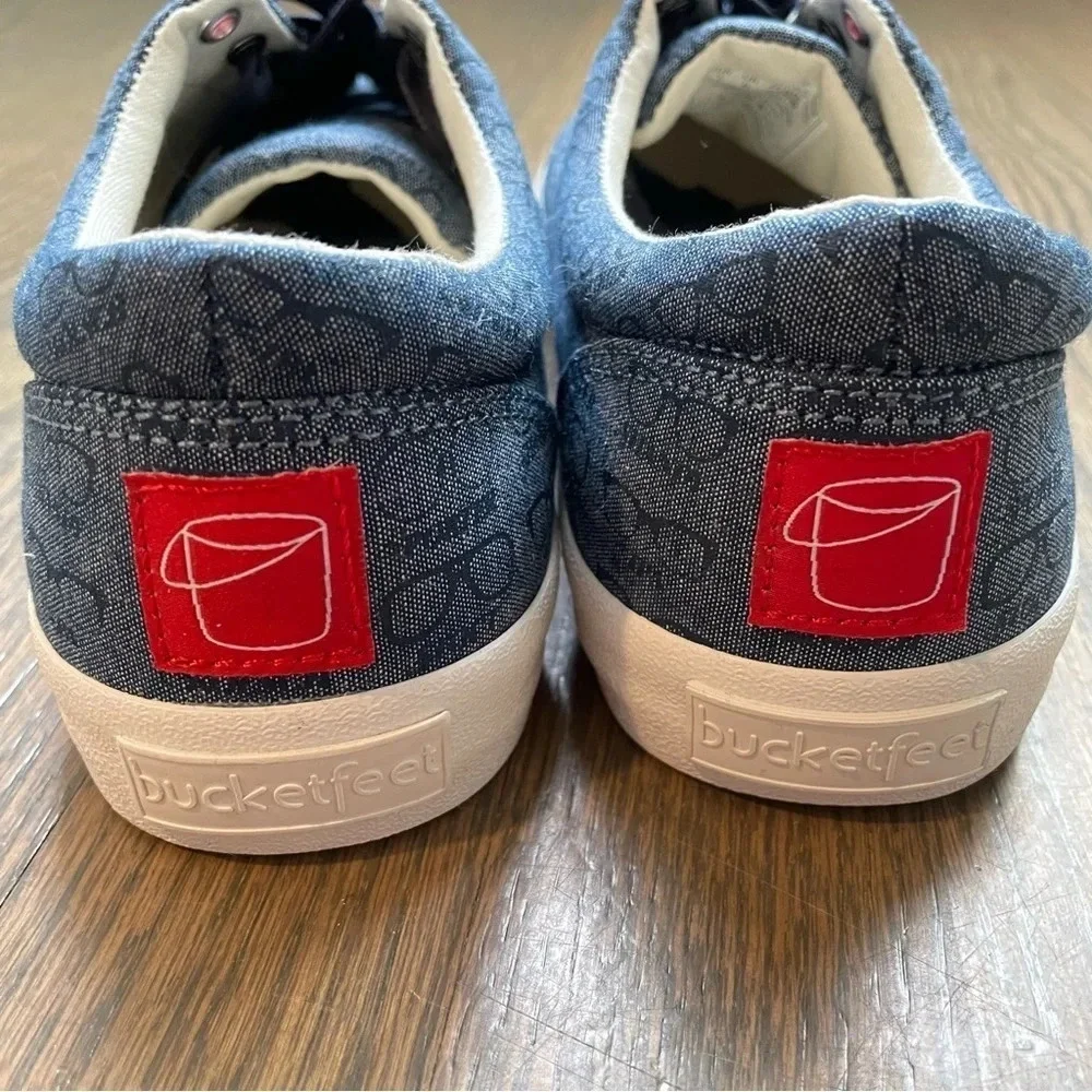 Bucketfeet Beer Goggles Navy “ Glasses” Sneakers size 7